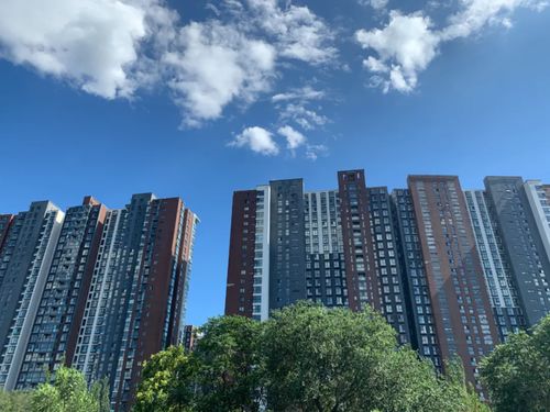 鄭州房產(chǎn) 開發(fā)商降價(jià)賣房求生存 鄭州樓市前行艱難