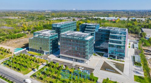 濟(jì)南 一個 美 字 擁抱萬億鳳凰網(wǎng)山東 鳳凰網(wǎng)